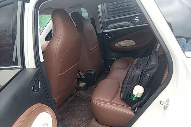 Used Wuling Bingo 2024 333 km Enjoyment Version Left Rear Seat
