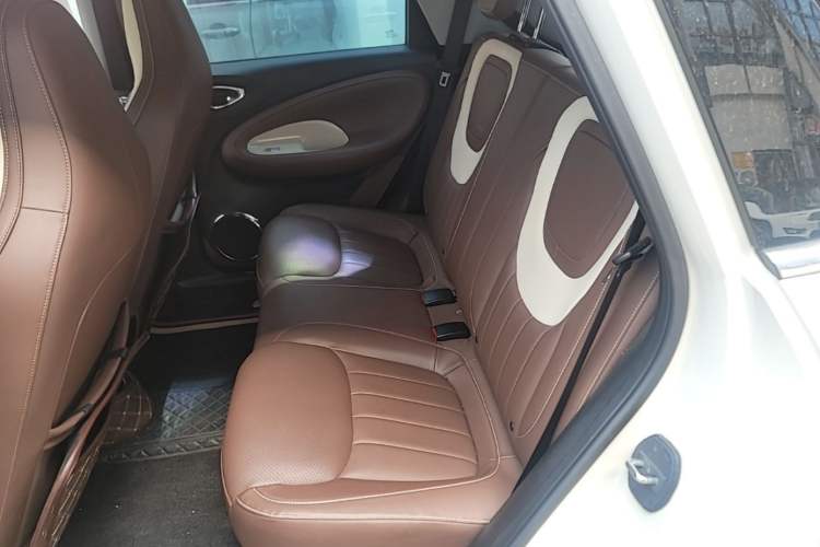 Used Wuling Bingo 2024 333 km Lingxi Connected Version Left Rear Seat