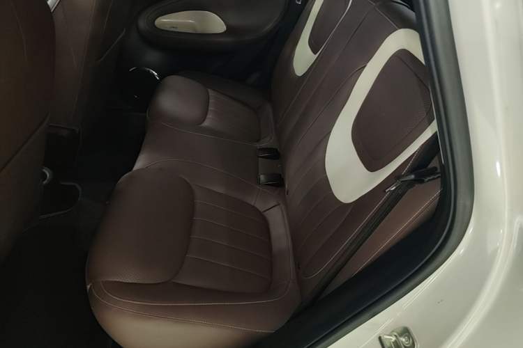 Used Wuling Bingo 2024 333 km Enjoyment Version Left Rear Seat
