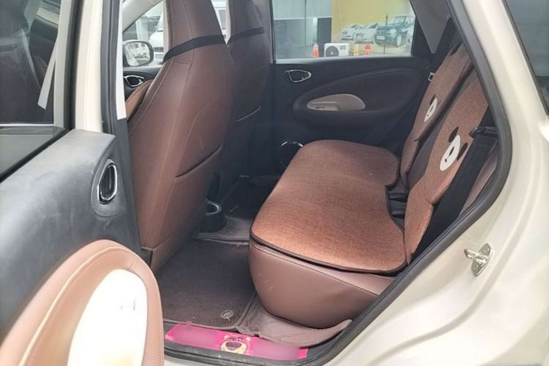 Used Wuling Bingo 2024 333 km Enjoyment Version Left Rear Seat