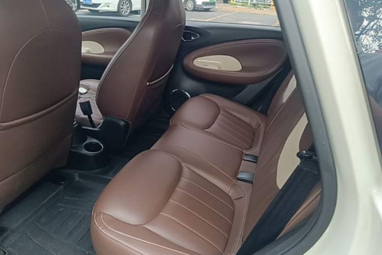Used Wuling Bingo 2024 333 km Enjoyment Version Left Rear Seat