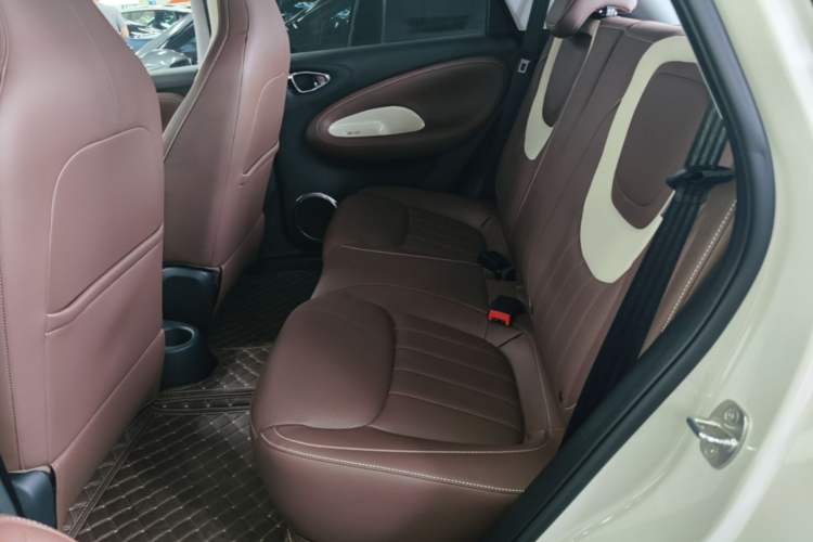 Used Wuling Bingo 2024 333 km Enjoyment Version Left Rear Seat