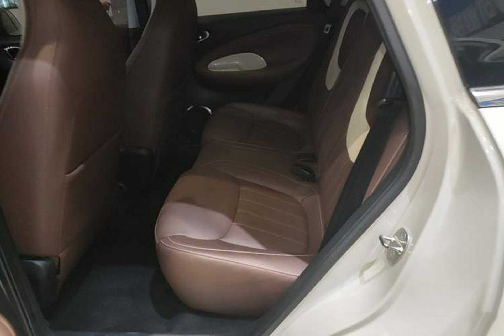 Used Wuling Bingo 2024 333 km Lingxi Connected Version Left Rear Seat