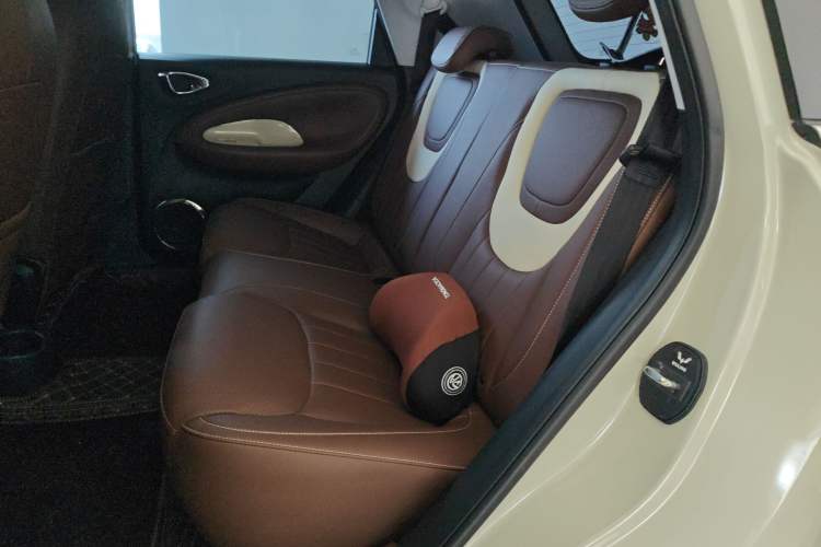 Used Wuling Bingo 2024 333 km Enjoyment Version Left Rear Seat