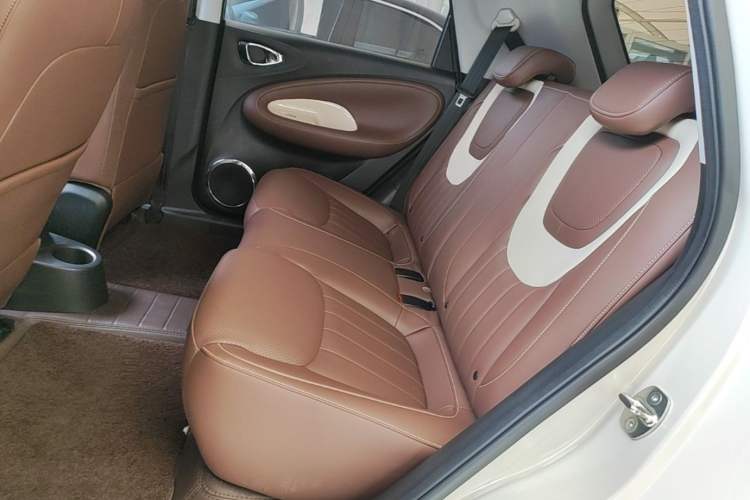 Used Wuling Bingo 2024 333 km Enjoyment Version Left Rear Seat