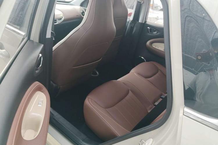 Used Wuling Bingo 2024 333 km Enjoyment Version Left Rear Seat