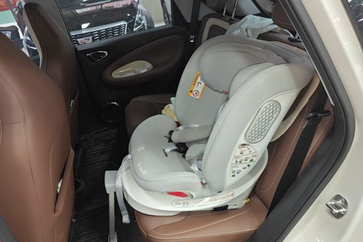 Used Wuling Bingo 2024 333 km Enjoyment Version Left Rear Seat