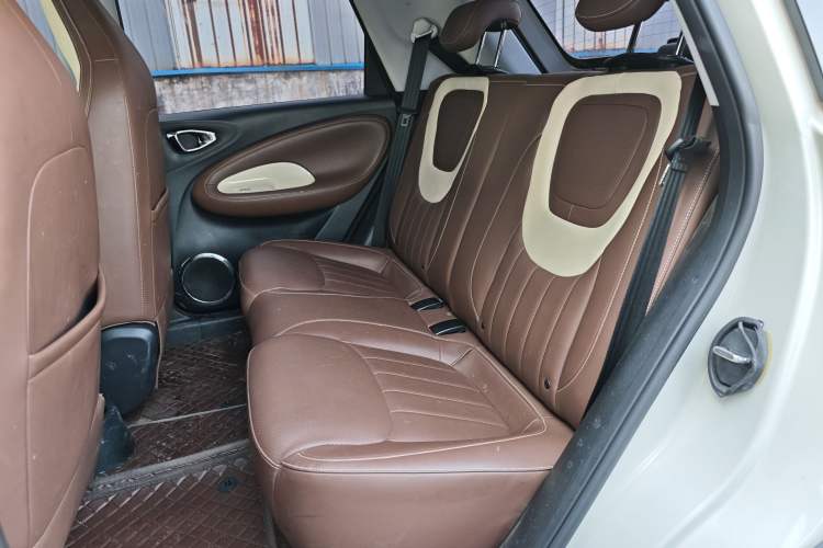 Used Wuling Bingo 2024 333 km Enjoyment Version Left Rear Seat