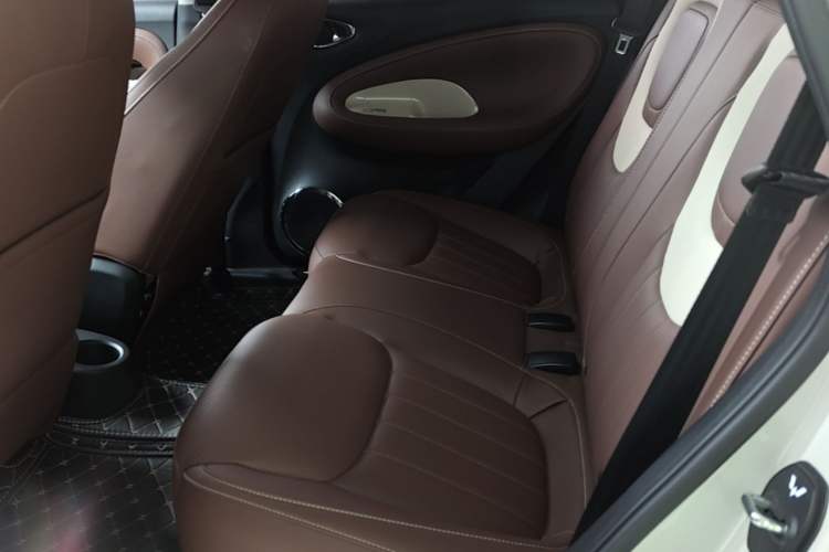 Used Wuling Bingo 2024 333 km Enjoyment Version Left Rear Seat
