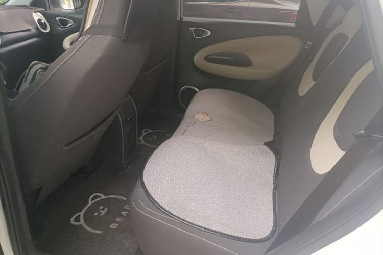 Used Wuling Bingo 2024 203km Light Edition Left Rear Seat