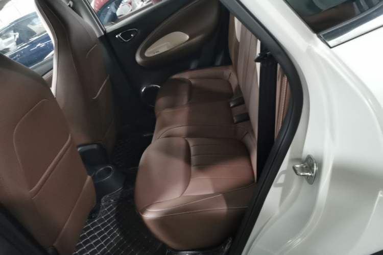 Used Wuling Bingo 2024 333 km Lingxi Connected Version Left Rear Seat