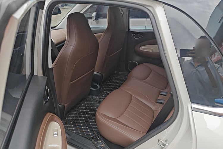 Used Wuling Bingo 2024 333 km Lingxi Connected Version Left Rear Seat