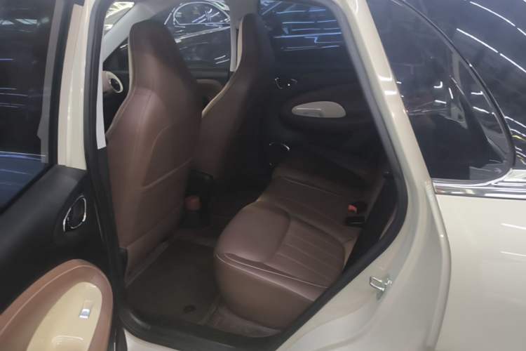 Used Wuling Bingo 2024 333 km Lingxi Connected Version Left Rear Seat
