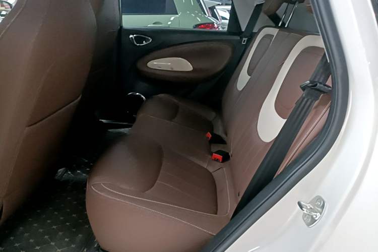 Used Wuling Bingo 2024 333 km Enjoyment Version Left Rear Seat