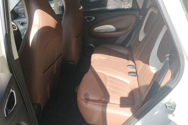 Used Wuling Bingo 2024 333 km Enjoyment Version Left Rear Seat