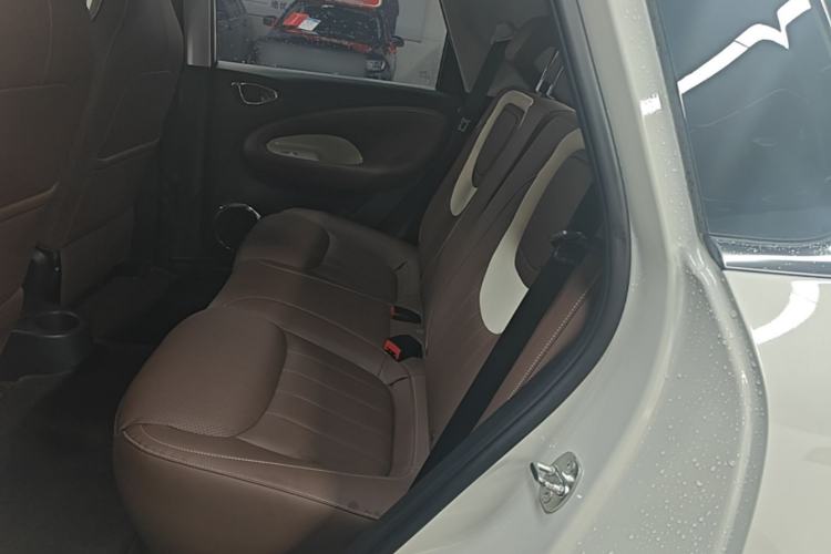 Used Wuling Bingo 2024 333 km Lingxi Connected Version Left Rear Seat