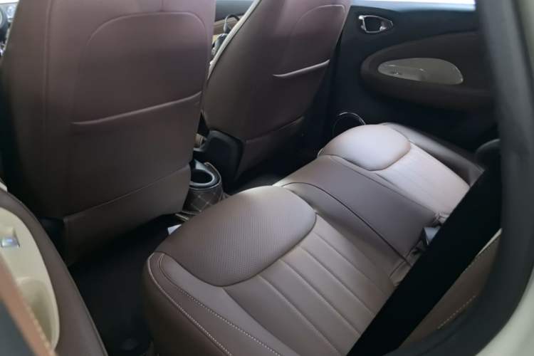 Used Wuling Bingo 2024 333 km Enjoyment Version Left Rear Seat
