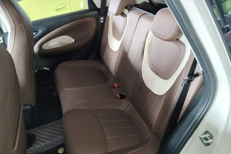 Used Wuling Bingo 2024 333 km Enjoyment Version Left Rear Seat