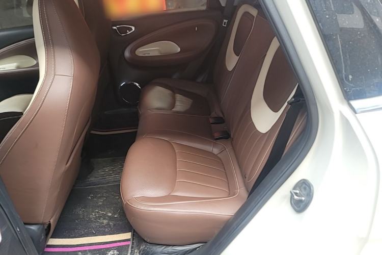 Used Wuling Bingo 2024 333 km Lingxi Connected Version Left Rear Seat