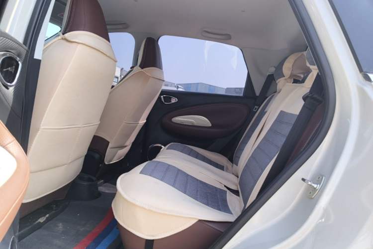 Used Wuling Bingo 2024 333 km Enjoyment Version Left Rear Seat