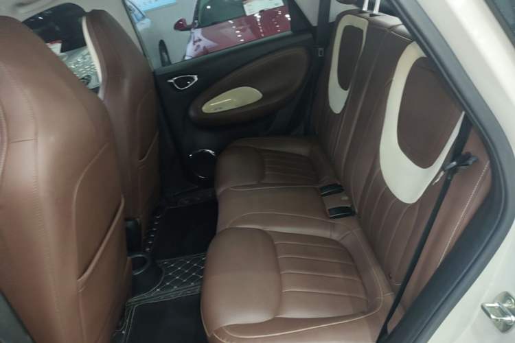 Used Wuling Bingo 2024 333 km Enjoyment Version Left Rear Seat