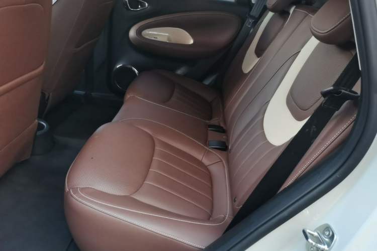 Used Wuling Bingo 2024 333 km Enjoyment Version Left Rear Seat