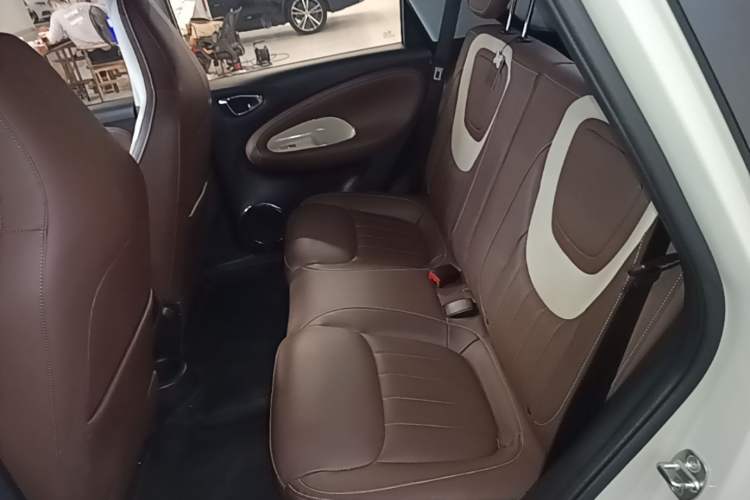 Used Wuling Bingo 2024 333 km Lingxi Connected Version Left Rear Seat