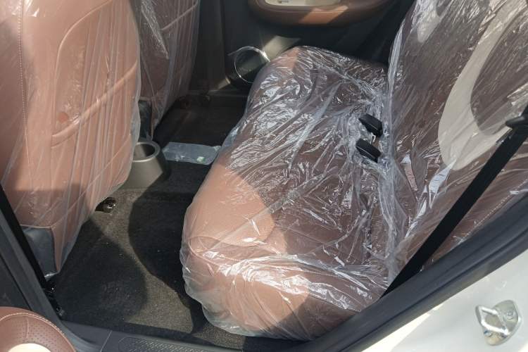 Used Wuling Bingo 2024 333 km Enjoyment Version Left Rear Seat