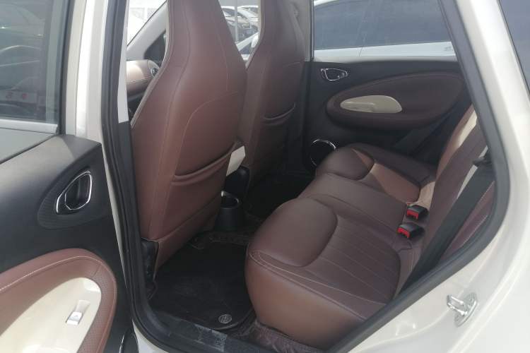 Used Wuling Bingo 2024 333 km Enjoyment Version Left Rear Seat