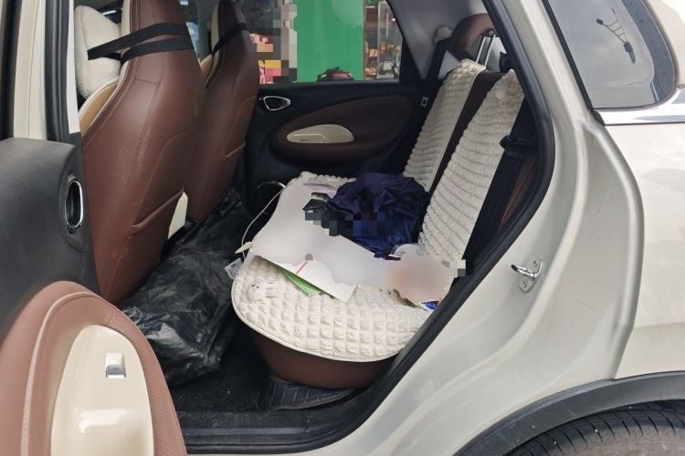 Used Wuling Bingo 2024 333 km Enjoyment Version Left Rear Seat