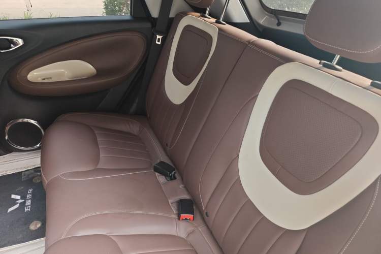 Used Wuling Bingo 2024 333 km Enjoyment Version Left Rear Seat