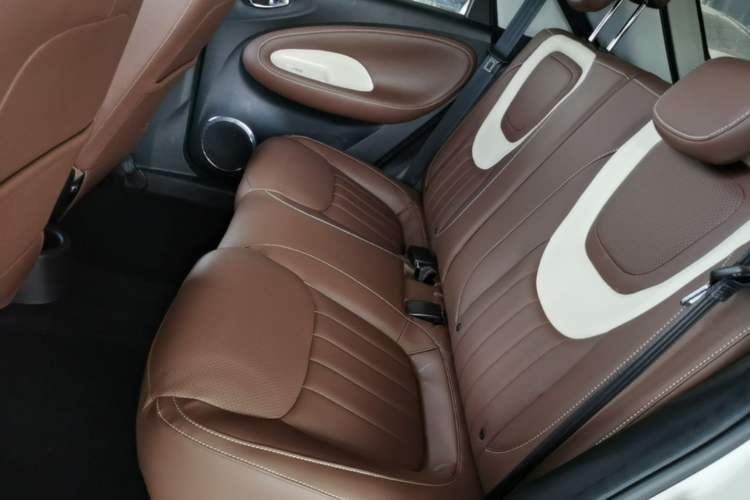 Used Wuling Bingo 2024 333 km Enjoyment Version Left Rear Seat