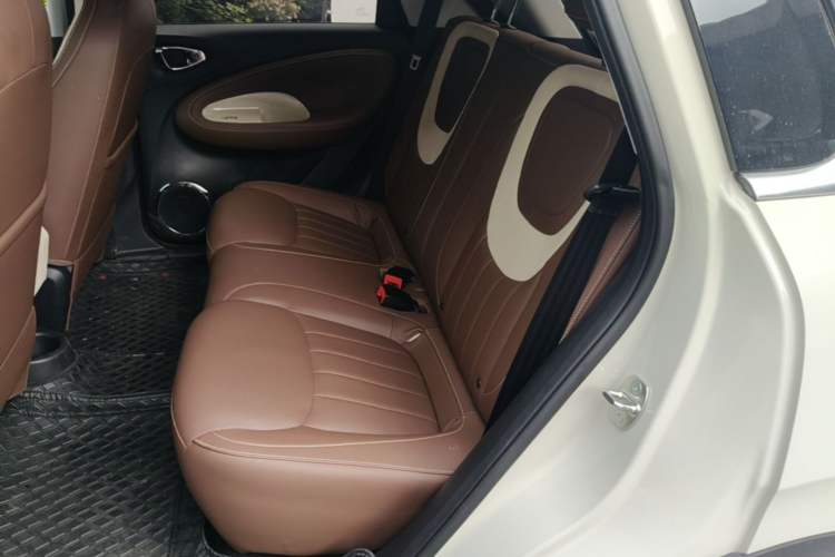 Used Wuling Bingo 2024 333 km Lingxi Connected Version Left Rear Seat
