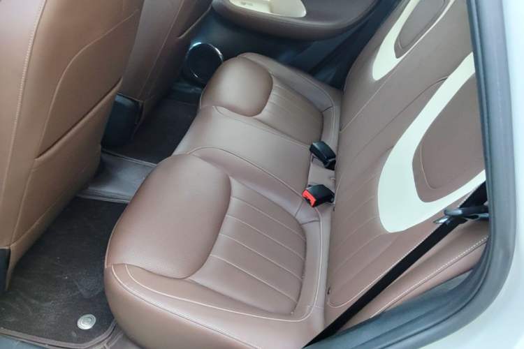 Used Wuling Bingo 2024 333 km Enjoyment Version Left Rear Seat