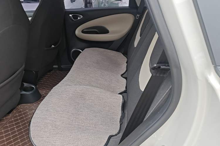Used Wuling Bingo 2024 203km Light Edition Left Rear Seat