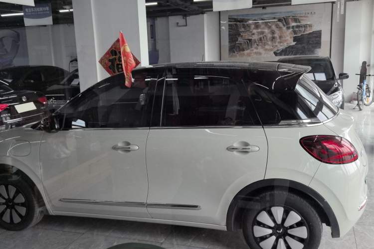 Used Wuling Bingo 2024 333 km Enjoyment Version Left Side
