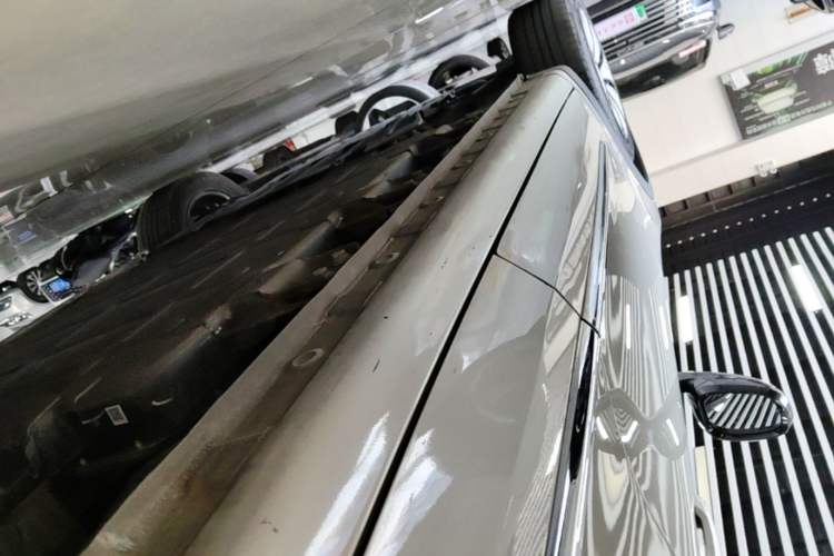 Used Wuling Bingo 2024 333 km Lingxi Connected Version Left Side Sill