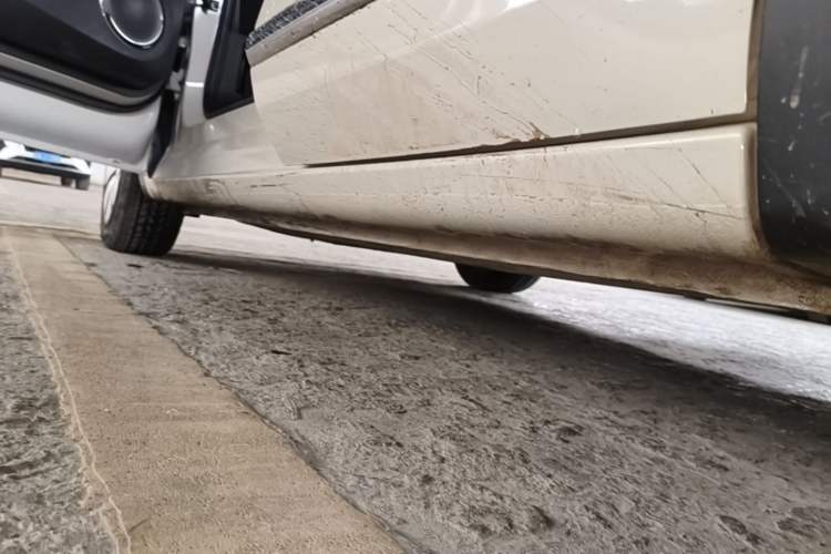 Used Wuling Bingo 2024 333 km Enjoyment Version Left Side Sill