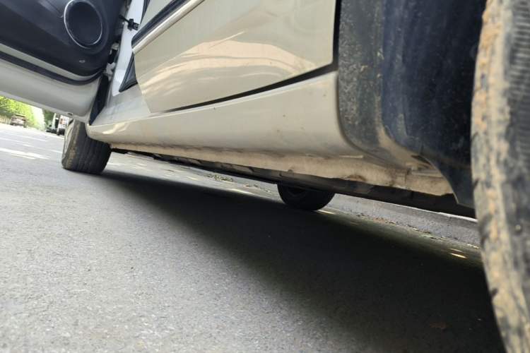 Used Wuling Bingo 2024 333 km Enjoyment Version Left Side Sill