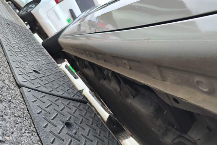 Used Wuling Bingo 2024 333 km Enjoyment Version Left Side Sill