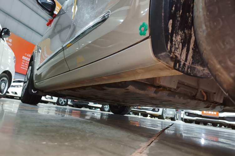 Used Wuling Bingo 2024 333 km Lingxi Connected Version Left Side Sill