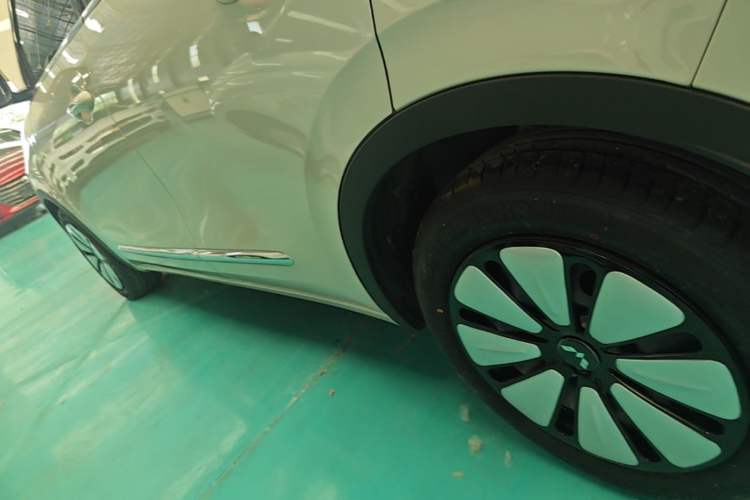Used Wuling Bingo 2024 333 km Enjoyment Version Left Side Sill