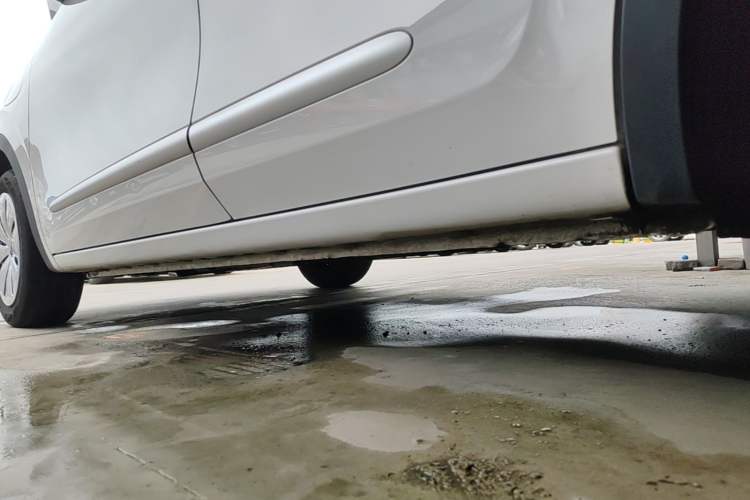 Used Wuling Bingo 2024 203km Light Edition Left Side Sill