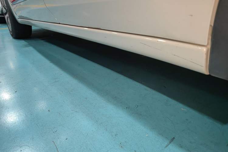 Used Wuling Bingo 2024 333 km Lingxi Connected Version Left Side Sill