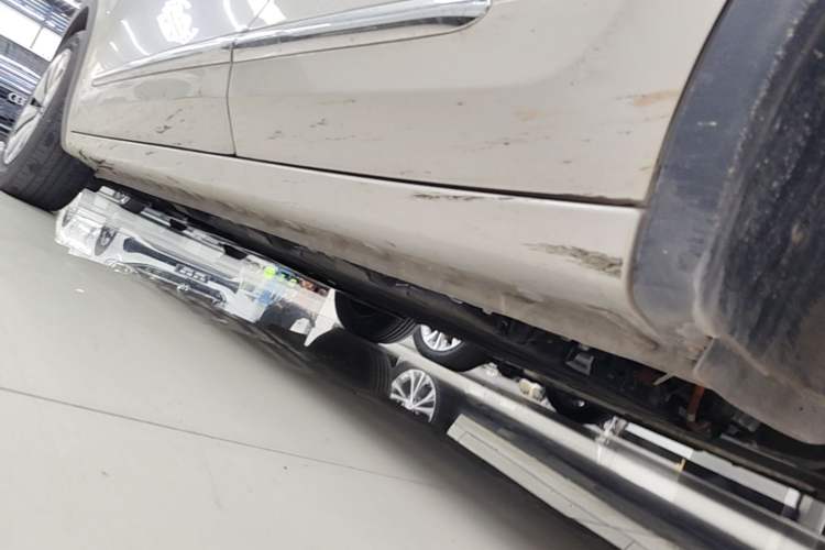 Used Wuling Bingo 2024 333 km Lingxi Connected Version Left Side Sill