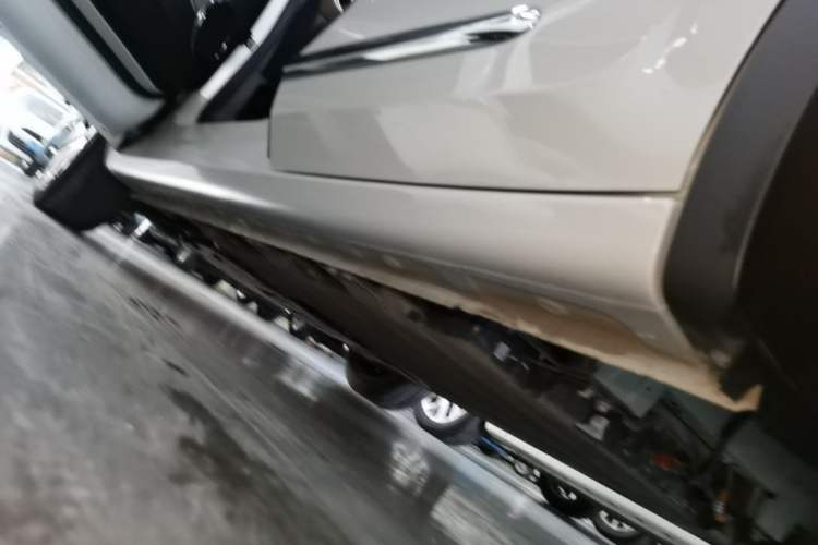 Used Wuling Bingo 2024 333 km Lingxi Connected Version Left Side Sill