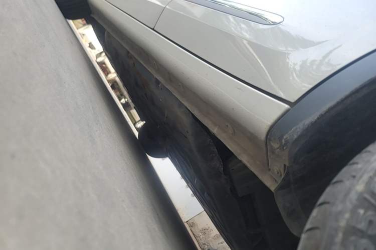 Used Wuling Bingo 2024 333 km Lingxi Connected Version Left Side Sill