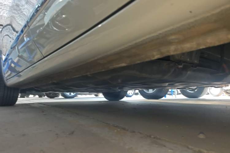 Used Wuling Bingo 2024 333 km Lingxi Connected Version Left Side Sill