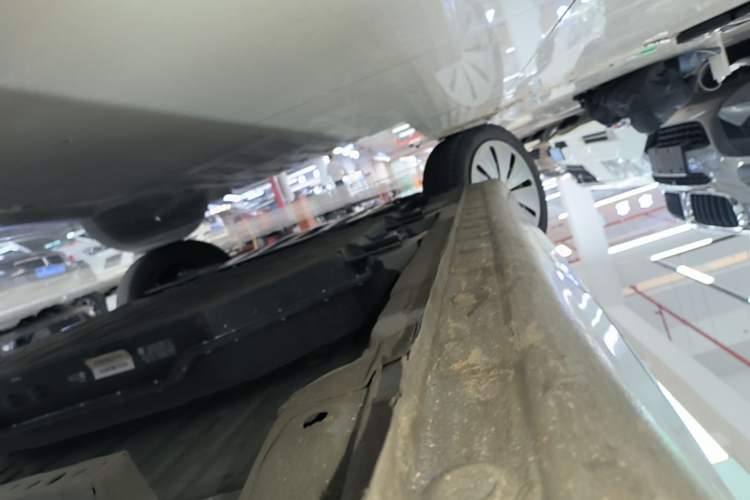 Used Wuling Bingo 2024 203km Light Edition Left Side Sill