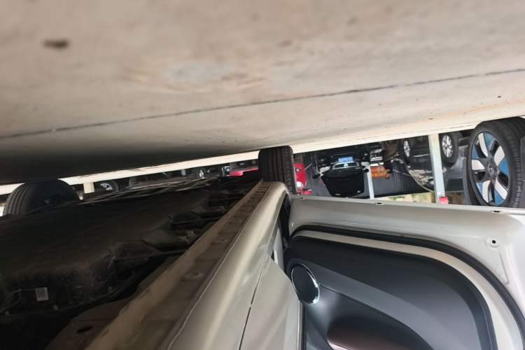 Used Wuling Bingo 2024 333 km Enjoyment Version Left Side Sill